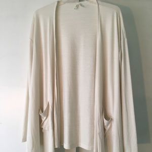 White/Cream sweater from Mudd